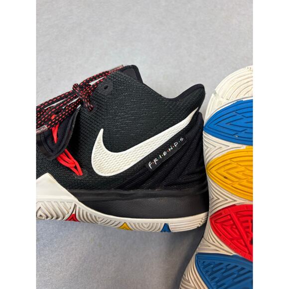 Nike Kyrie 5 Friends Size 6Y (Womens 7.5) Basketball Sneakers Shoes AO2918-006 - Picture 3 of 10